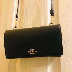 Slim phone crossbody bag
